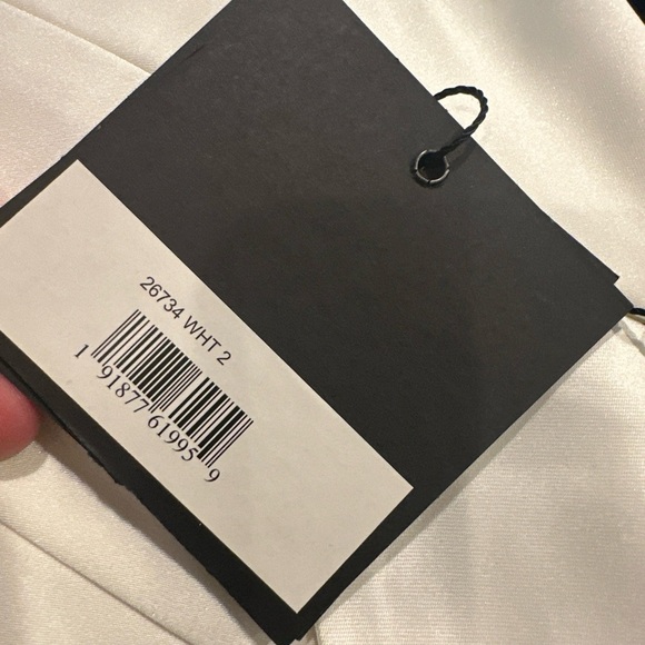 Mac Duggal White One-Shoulder Tuxedo Cocktail Mini Dress Size 2 $298 - Picture 5 of 5